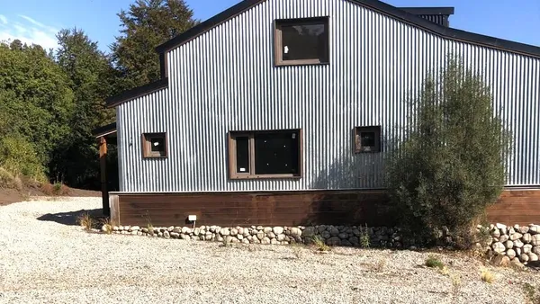 Casa en Valle Escondido-Club de Campo
