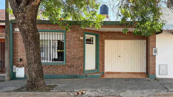 Casa en Maipu al 400