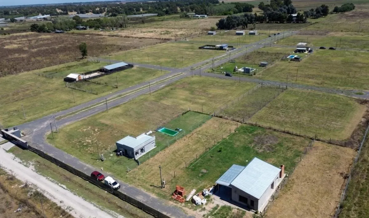 Terreno en 472 e/217y219