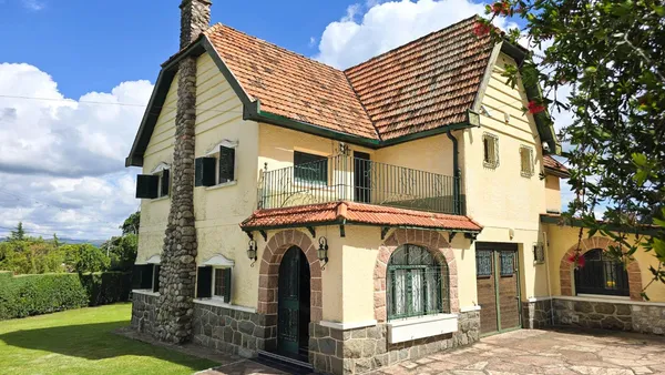 Casa en GRAN CASONA ESTILO EUROPEO EN LAS SIERRAS