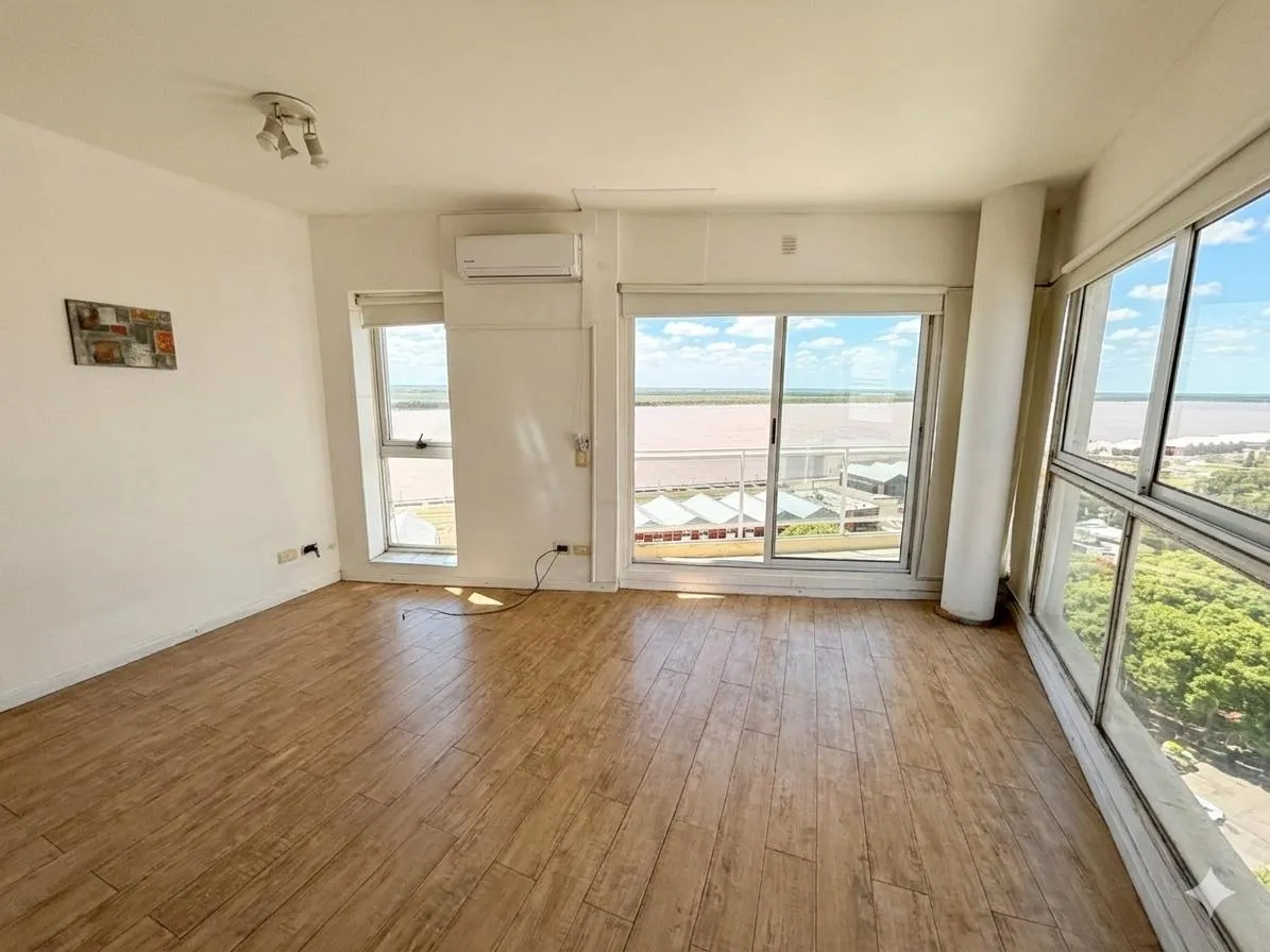 Departamento en Av Belgrano al 900