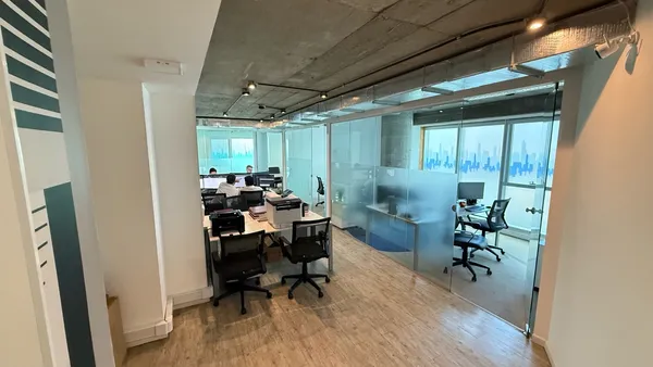 Oficina en Esmeralda al 900