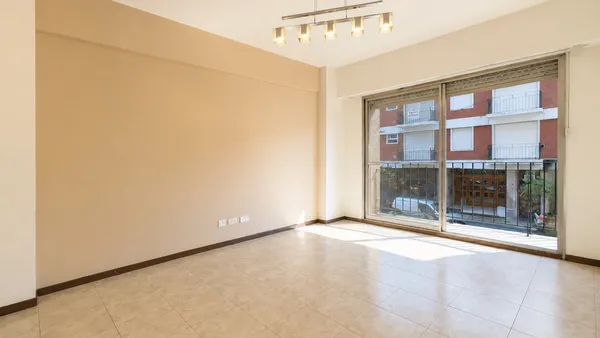 Departamento en Bolivar al 2500