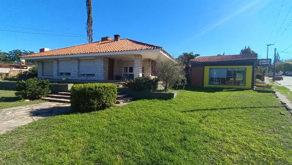 Casa en san martin al 2000