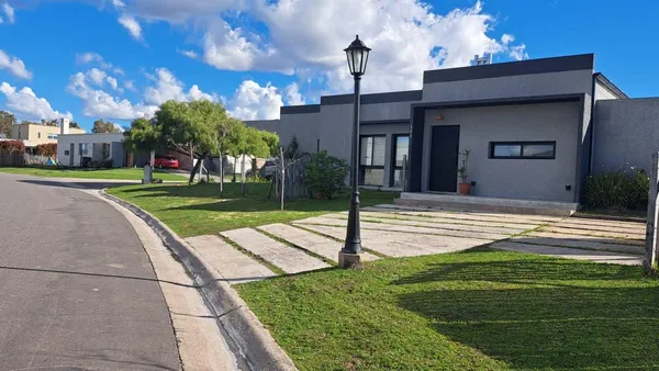 Casa en av parque al 5500