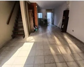 Casa en avenida carlos pelegrini al 2500