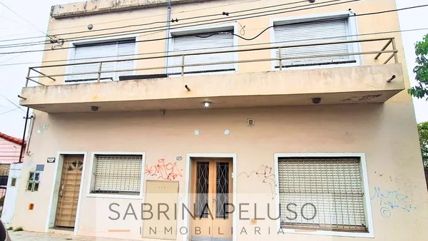 Departamento en Mariano Acosta 800