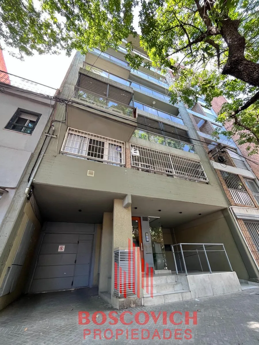 Departamento en 3 de febrero al 2600