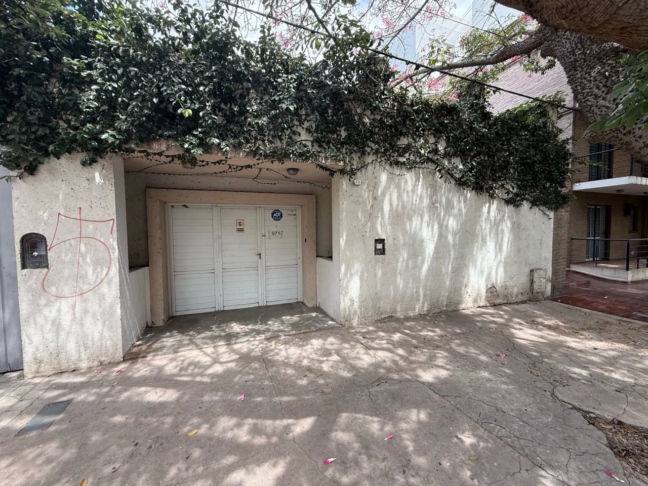 Casa en Juan del Campillo al 900