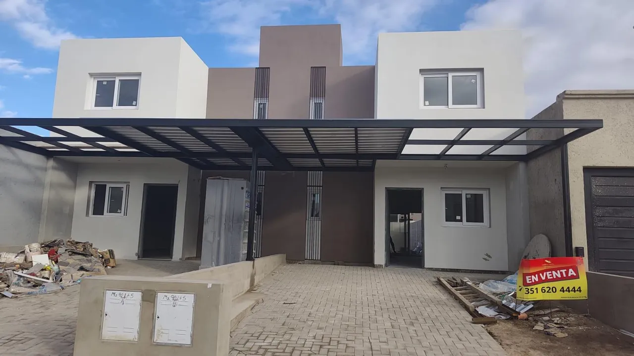 Casa en Venta Duplex 3 dormitorios Docta