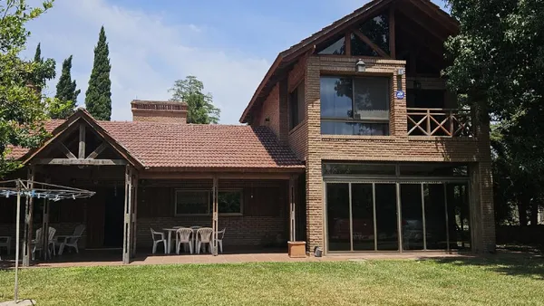 Casa en Sarmiento y San Marcos