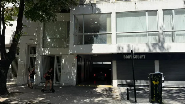Local Comercial en 53 entre 7 y 8