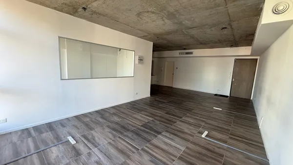 Oficina en Av Cabildo al 600