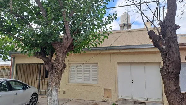 Casa en Cabo Oyarce al 200 - B° Civit de Suárez - Godoy Cruz