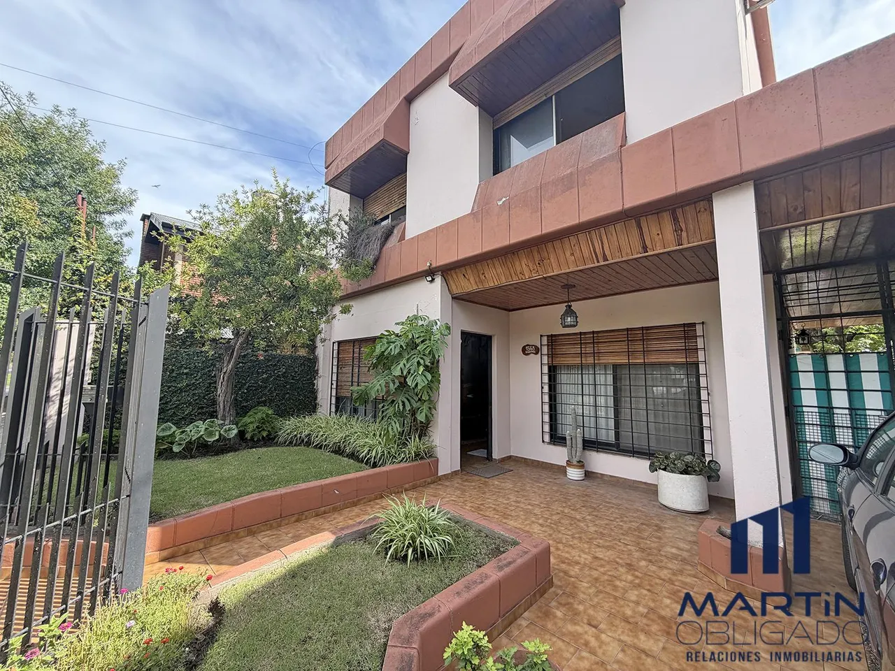 Casa en CORRIENTES AL 1500