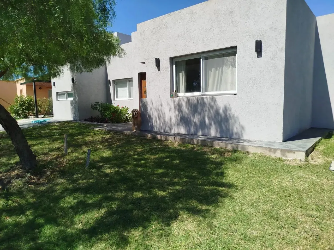 Casa en José Hernández al 6400