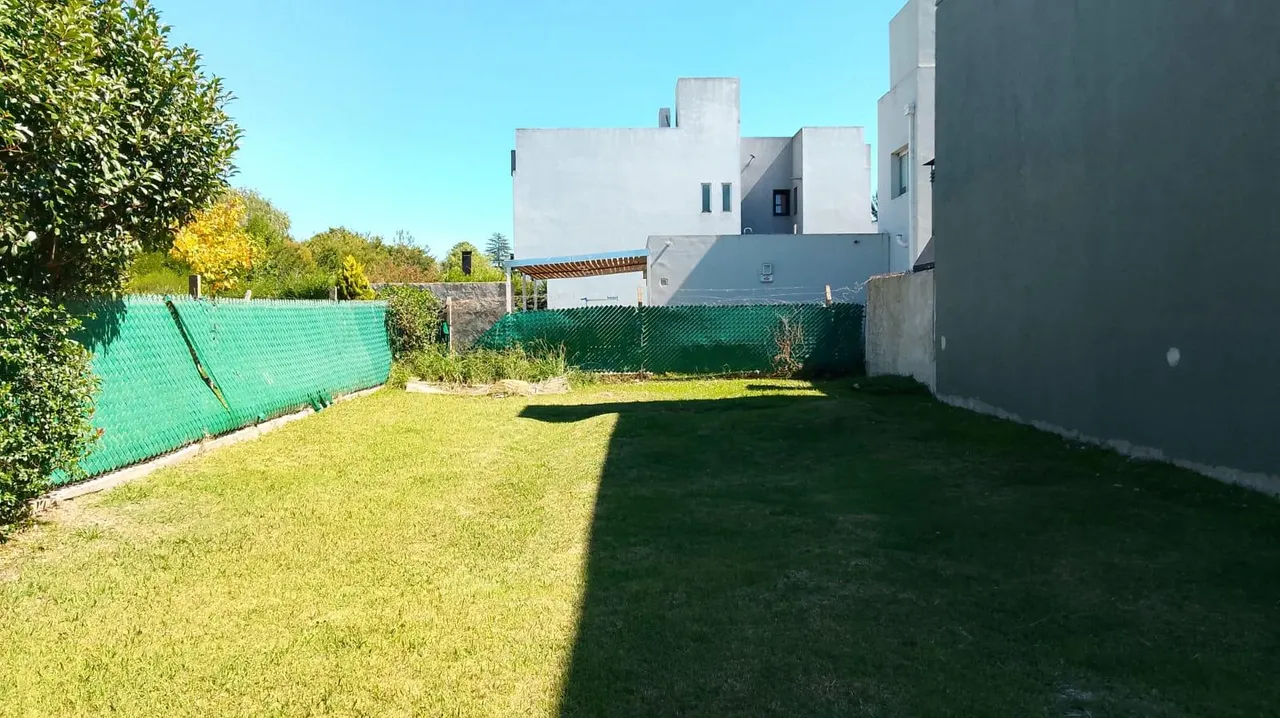 Terreno en 448 y 28 bis