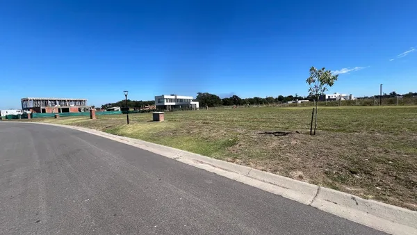 Terreno en AV. San Martin al 3800