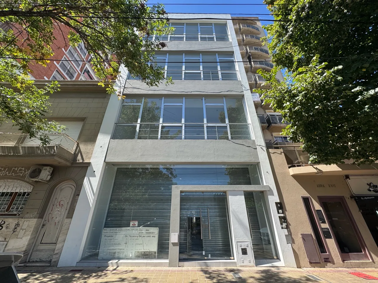 Edificio en 44 e/ 10 y 11
