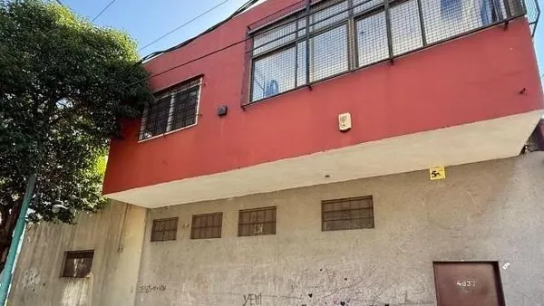 Oficina en vergara al 4800