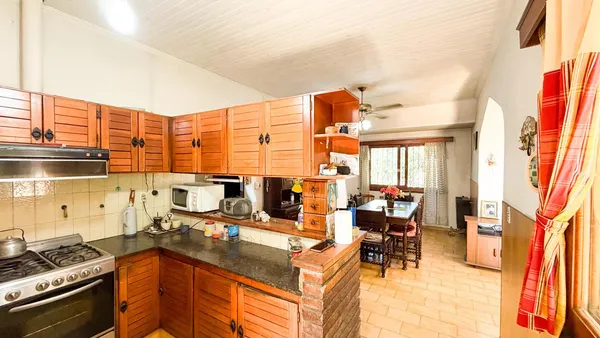Casa en Debussy al 2200