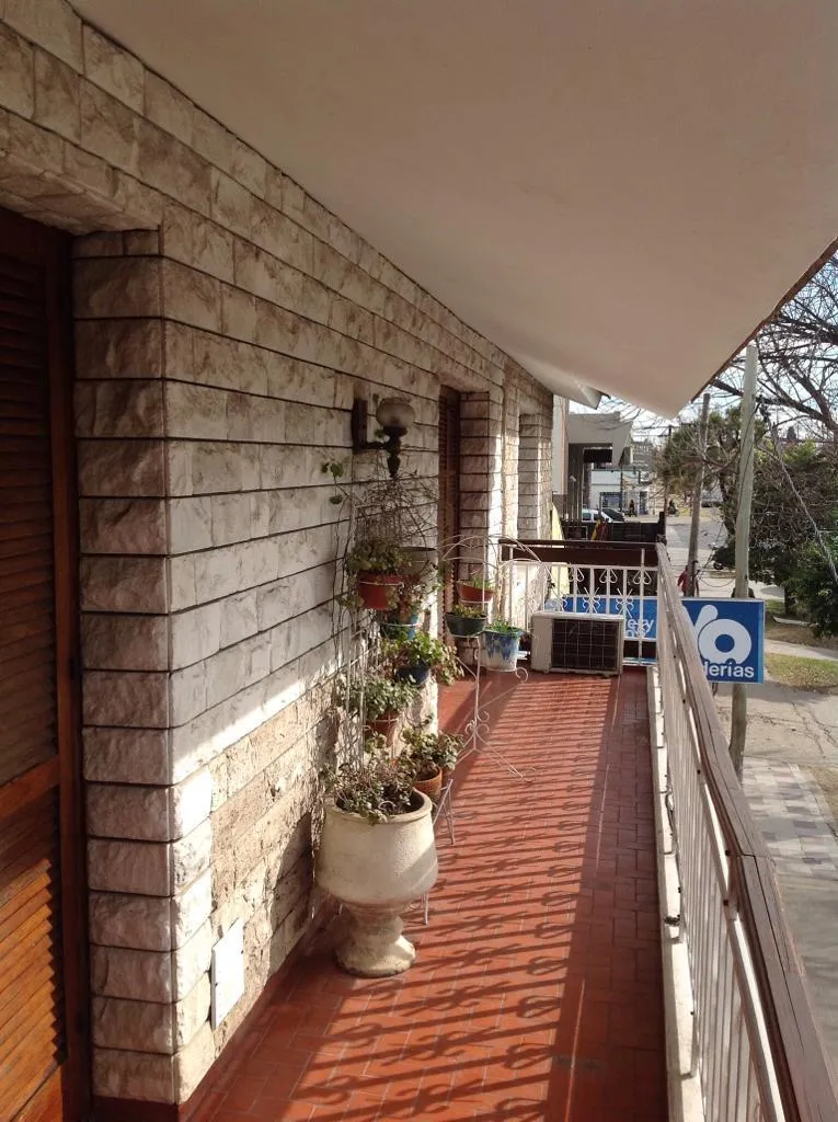 Casa en BV. Segui al 2700