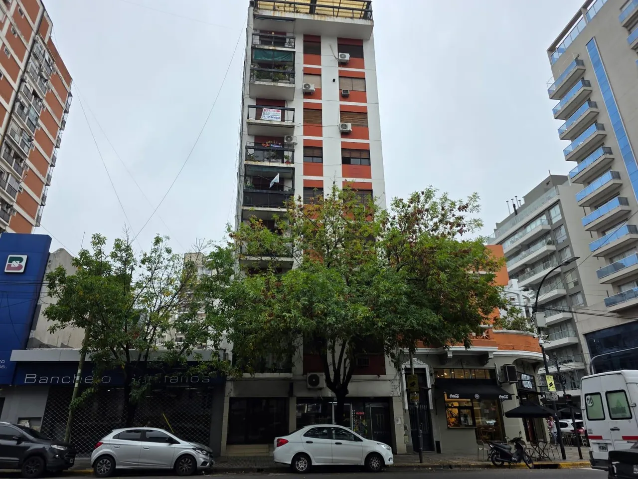 Departamento en Angel Gallardo al 800