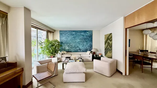 Departamento en Piso 7 ambientes 3 suites 2 cocheras Galileo al 2400