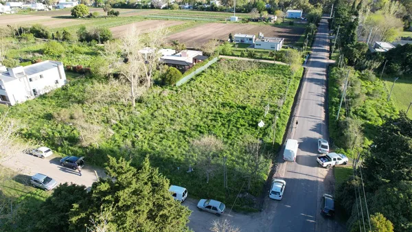 Terreno en Calle 136 e/ 490 y 491