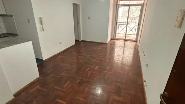 Departamento en Buenos Aires al 500