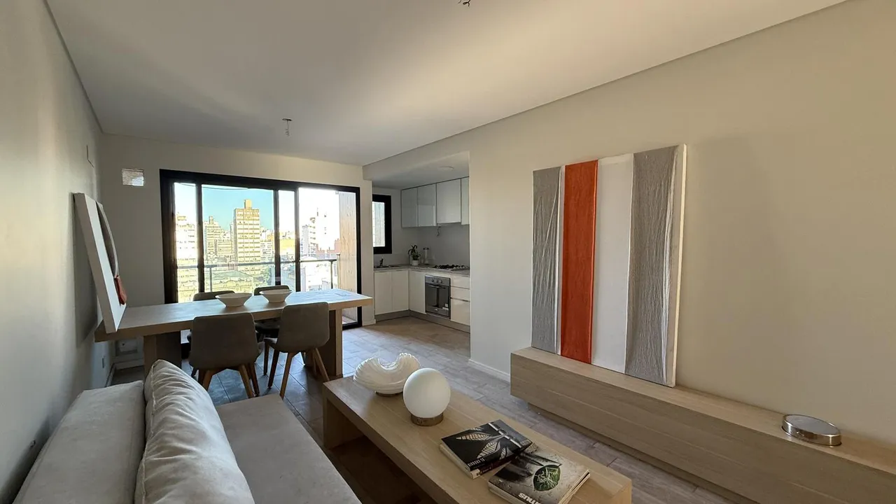 Departamento en Sarmiento al 1200. 09-01