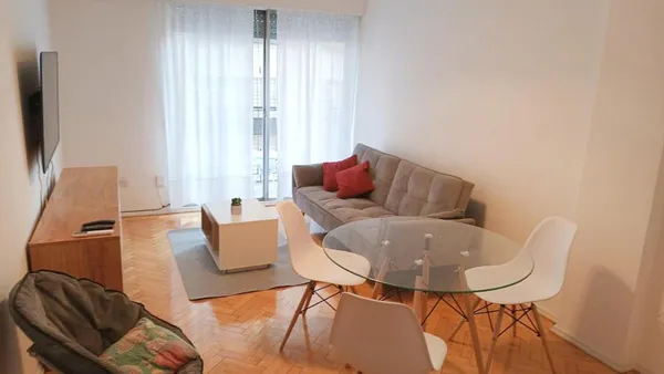 Departamento en Retiro Urban Stay – Amplitud, luz y ubicación estratégica