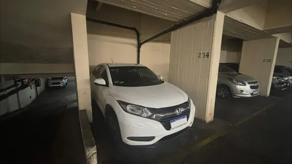 Cochera en Av. Córdoba al 1500