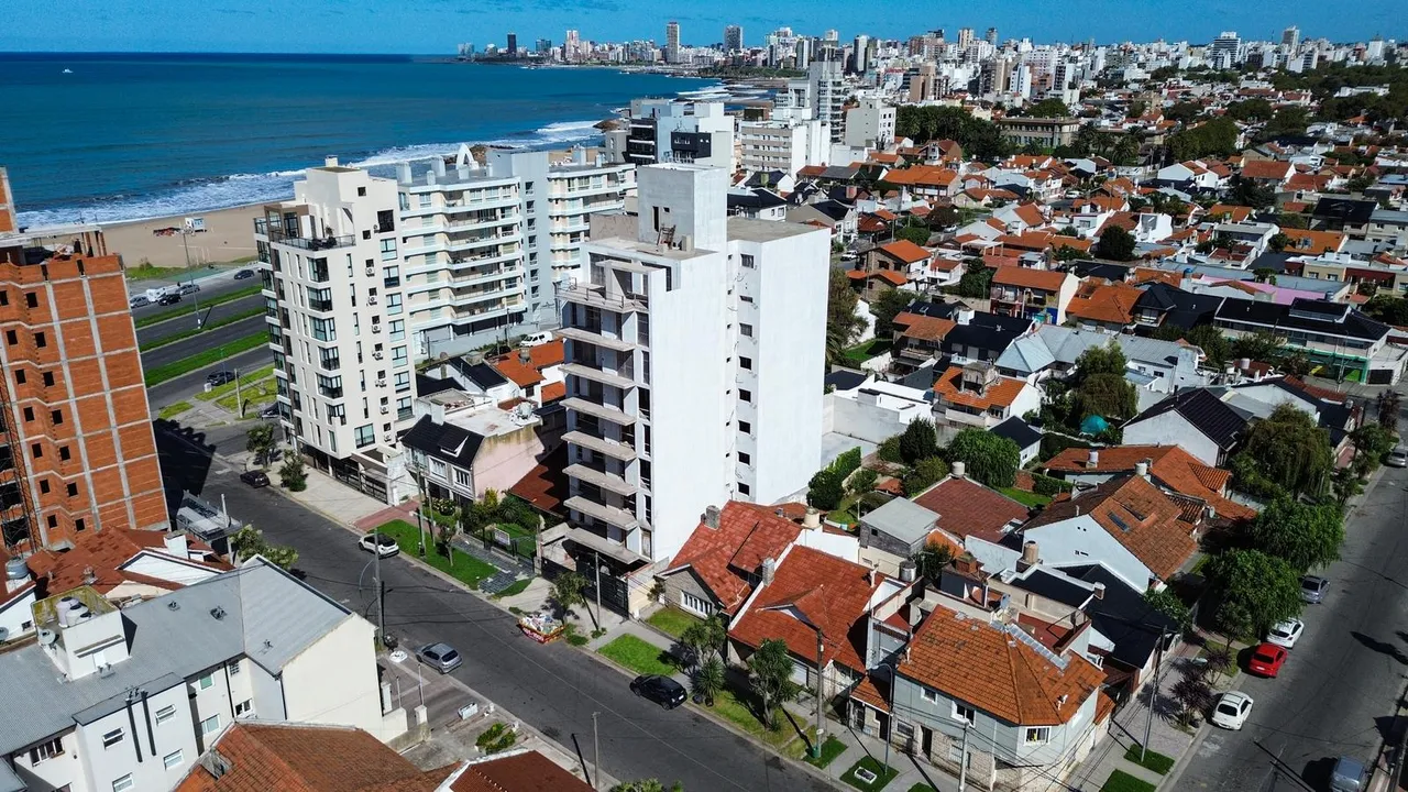 Departamento en Rejon al 3600