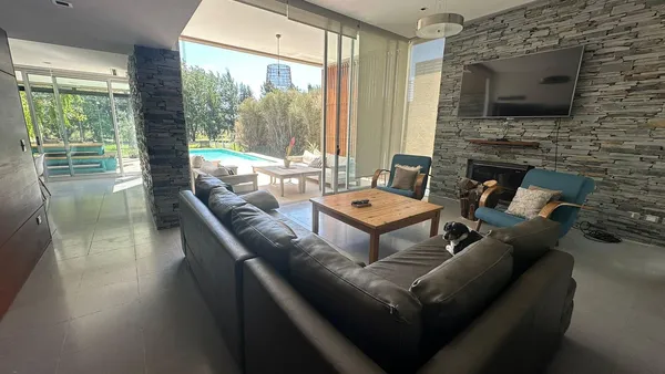 Casa en 148 e/ 467 y 480 lomas de City Bell