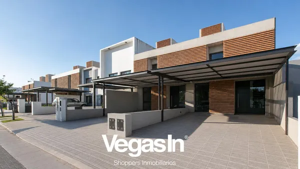 Casa en Agustín piaggio al 800