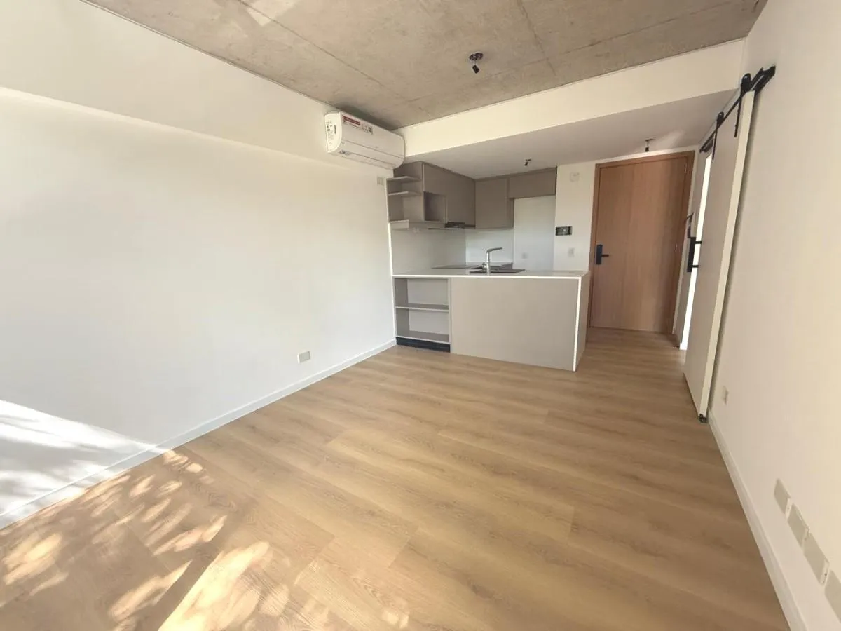 Departamento en Migueletes al 2300