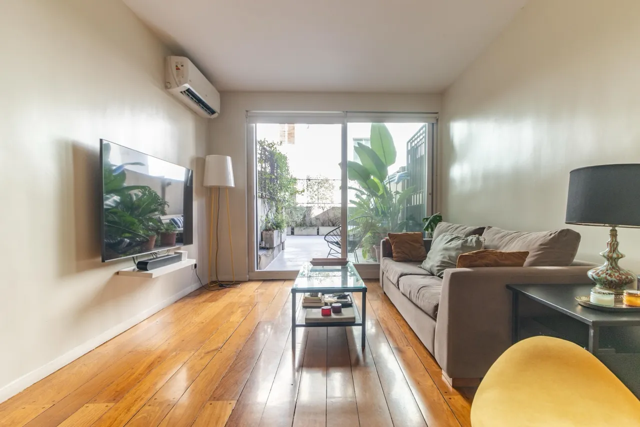 Departamento en Arenales al 1300
