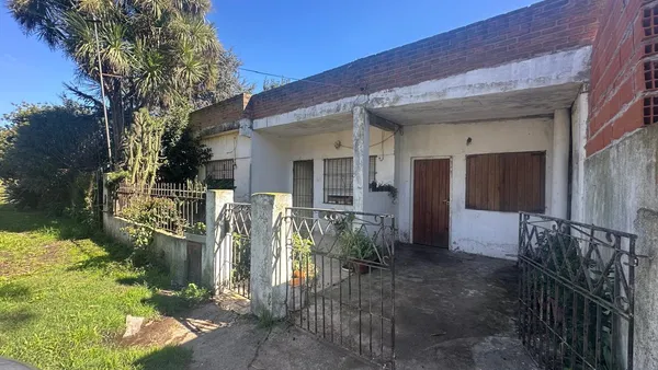 Casa en calle 12 al 900 en Playa Serena