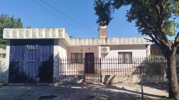 Casa en Marcos Villodas al 800