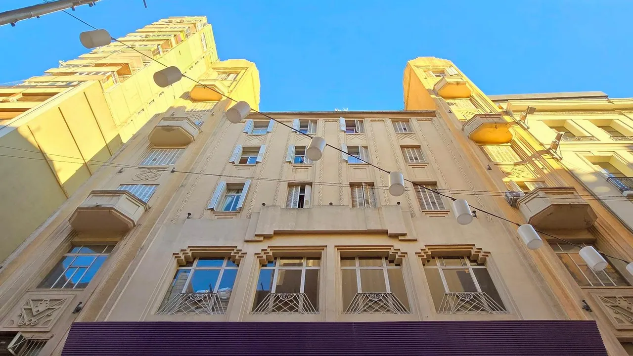 Departamento en Lavalle al 774