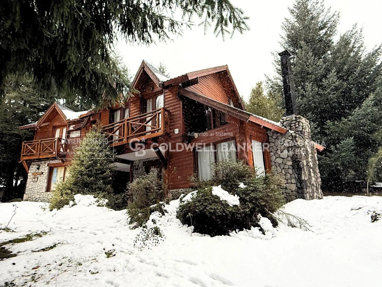 Hotel en Complejo de cabañas y recepcion 350m2 Financiación a 5 años en Puerto Manzano - Villa La Angostura