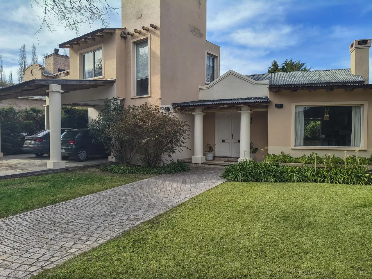 Casa en Doctor Edmundo Correas 2800 (M5505), Lujan de Cuyo, Mendoza, Argentina al 2800