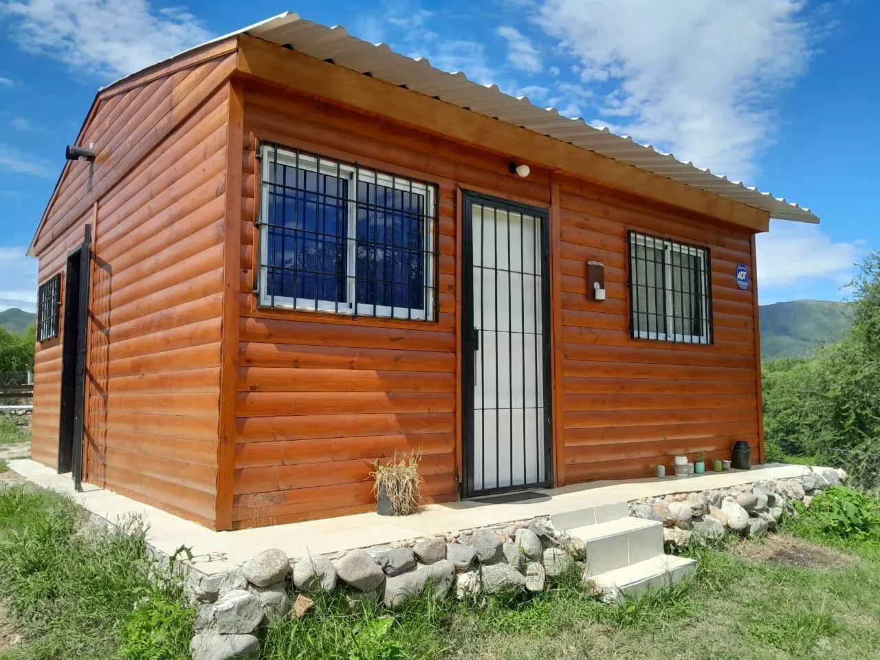 Casa en COMPLEJO EN VENTA DE 2 CABAÑAS EN SANTA MARÍA DE PUNILLA CON PILETA A 400MTS DE RUTA 38
