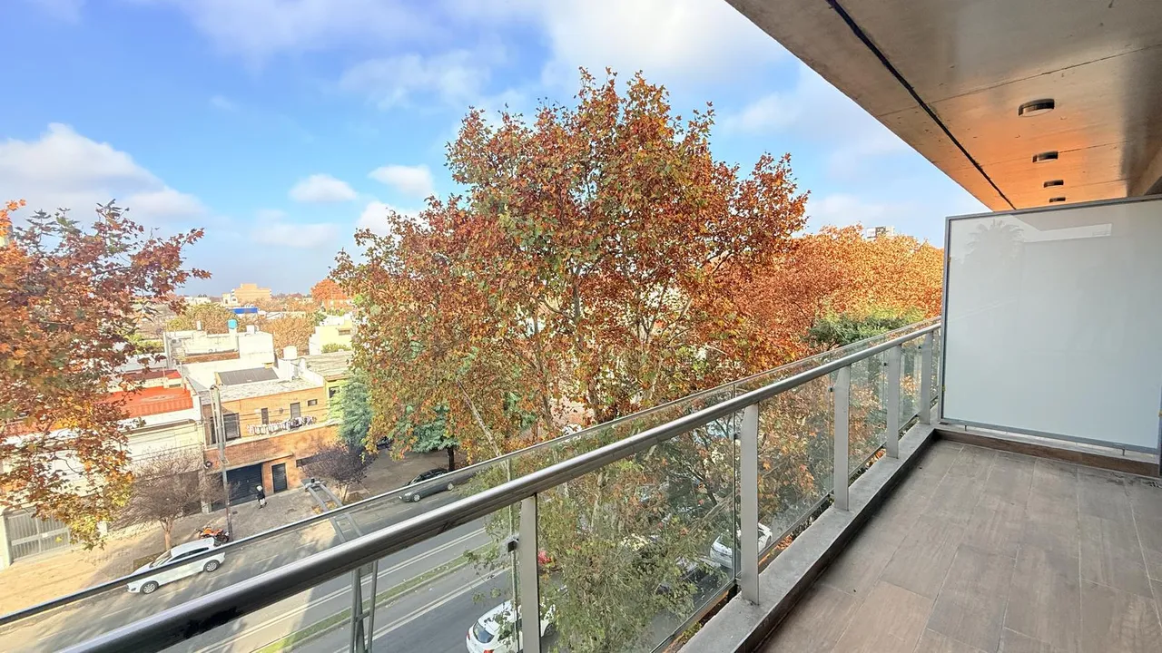 Departamento en Avenida Pellegrini al 3800