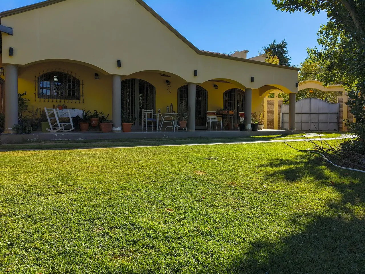 Casa en SARGENTO CABRAL al 500
