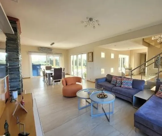Casa en Old Man al 700