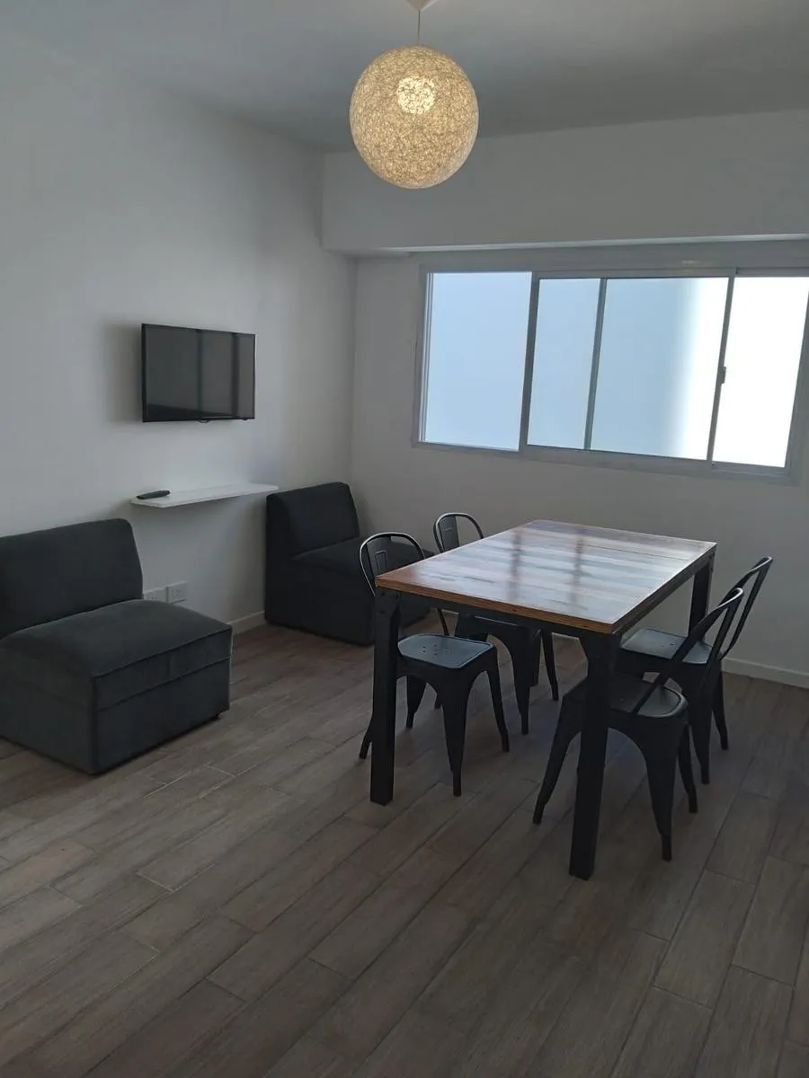 Departamento en Crespo Essentials-Luminoso 3 ambientes para 4 personas.