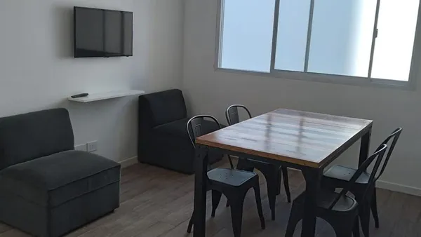 Departamento en Crespo Essentials-Luminoso 3 ambientes para 4 personas.