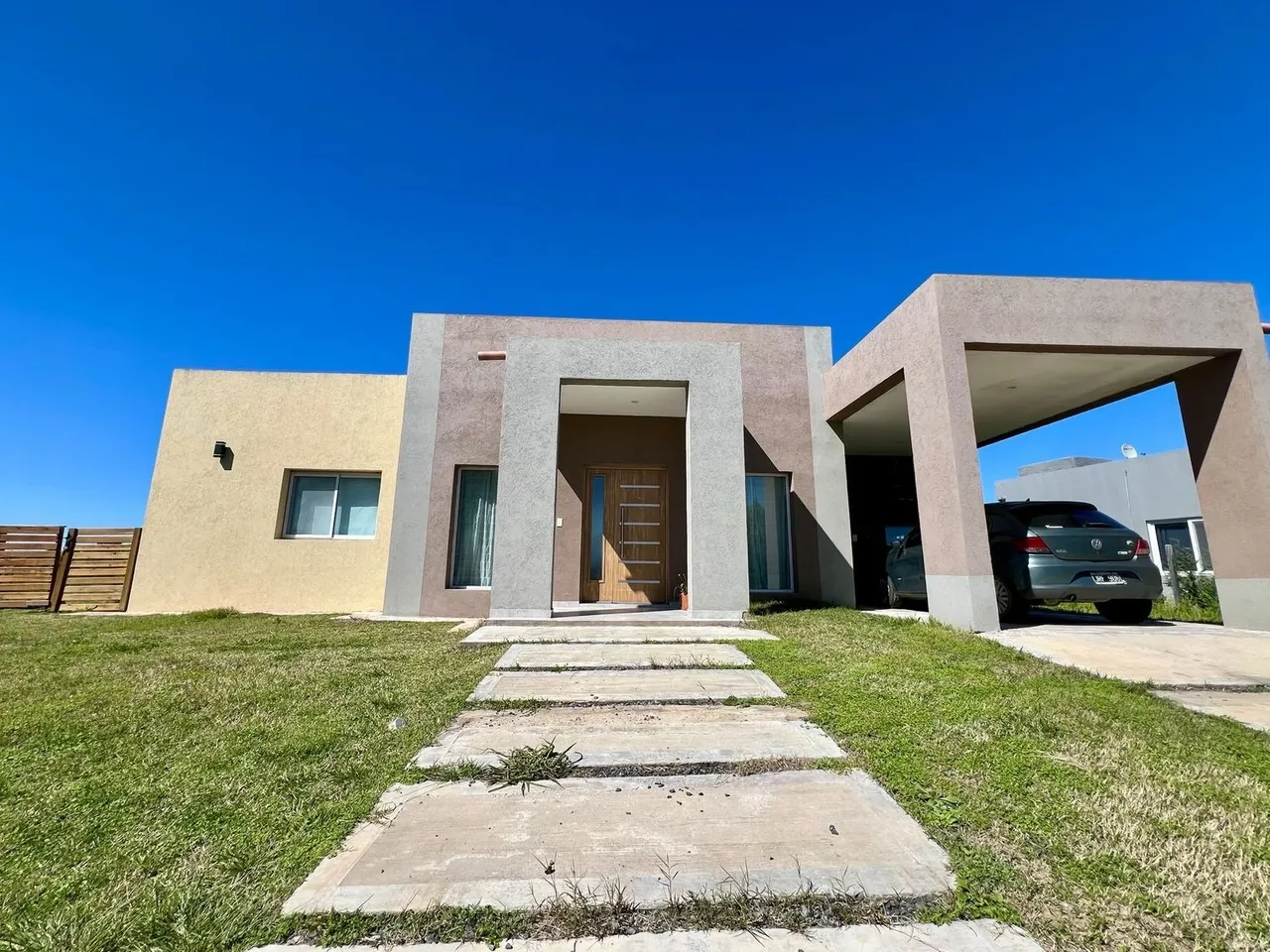 Casa en San Sebastián barrio privado